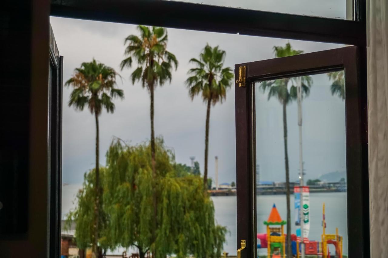 Hotel Poseidon Batum Dış mekan fotoğraf